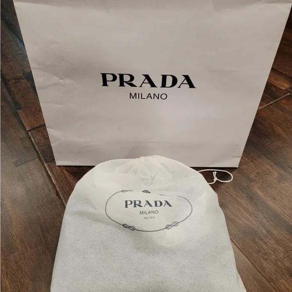 Prada crossbody - Picture 2 of 5